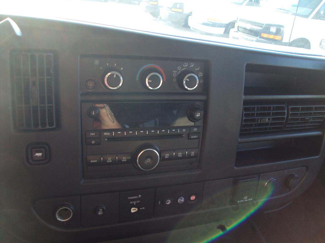 Chevrolet Express Passenger  2017