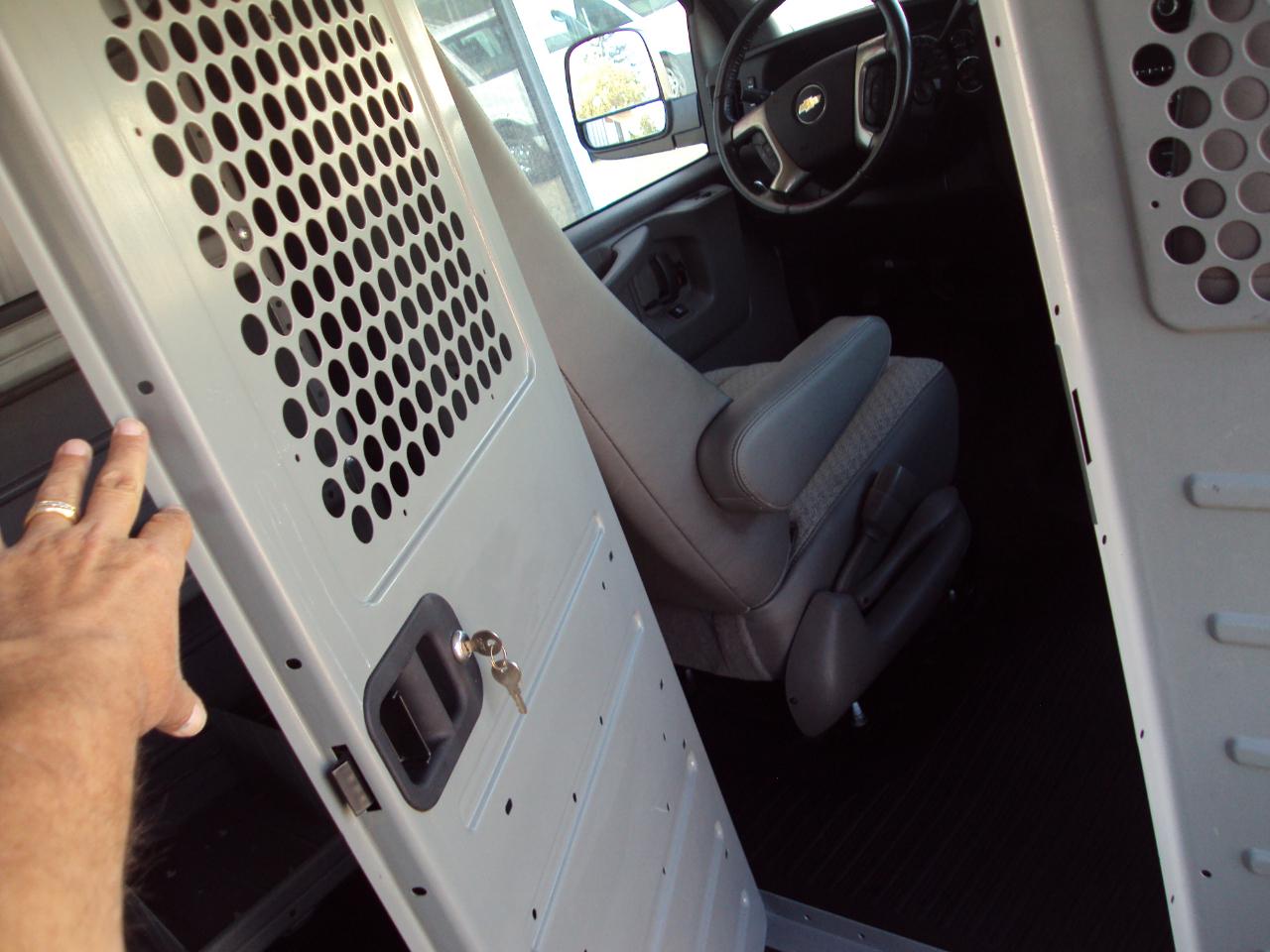 Chevrolet Express Cargo Van AWD 1500 135" 2013