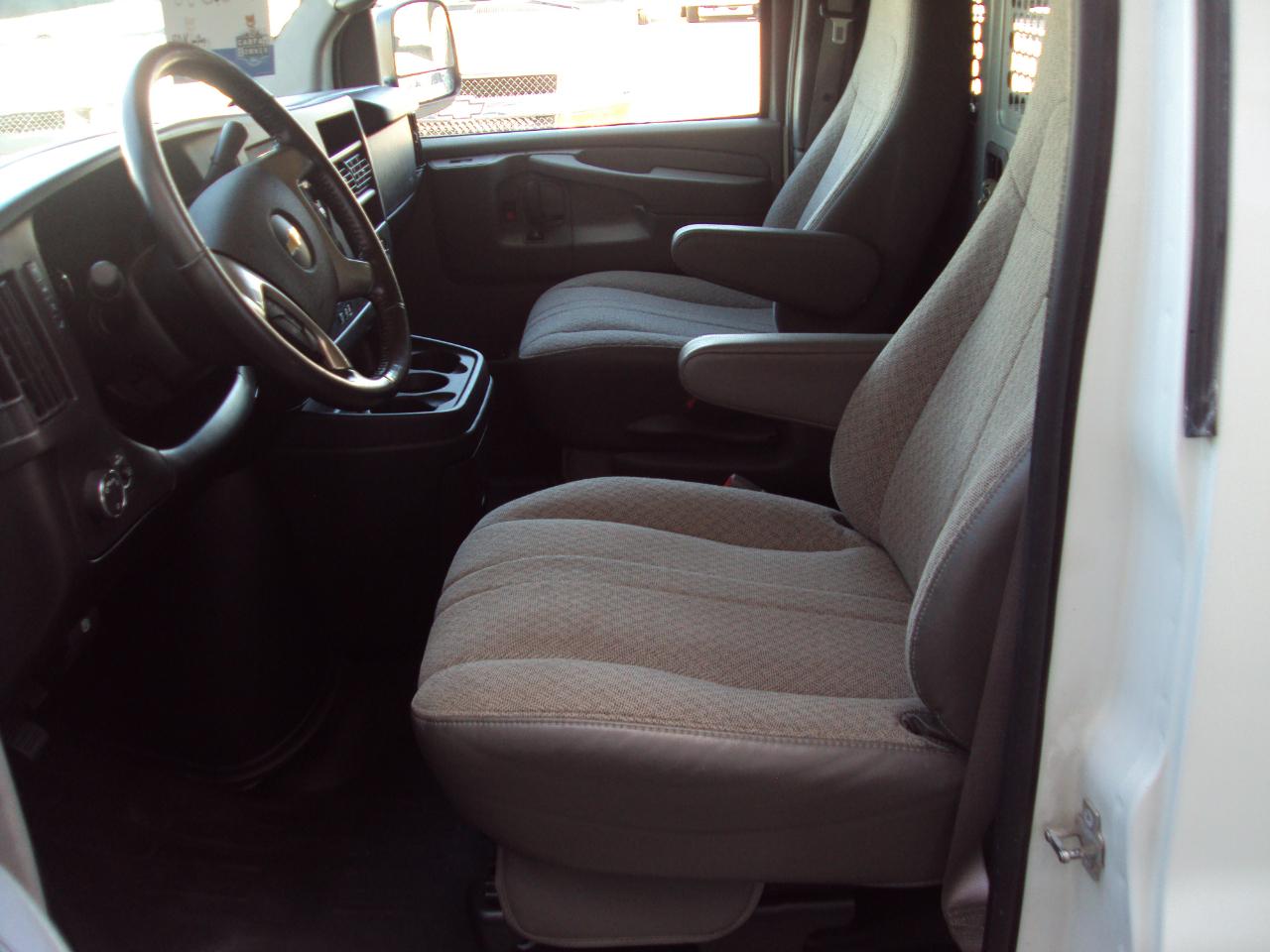 Chevrolet Express Cargo Van AWD 1500 135" 2013