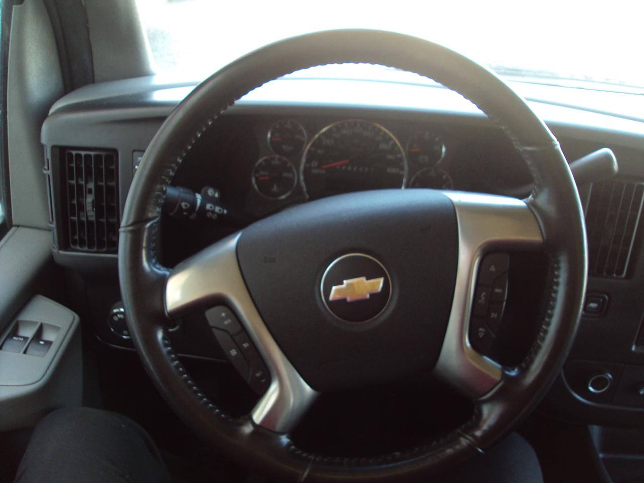 Chevrolet Express Cargo Van AWD 1500 135" 2013