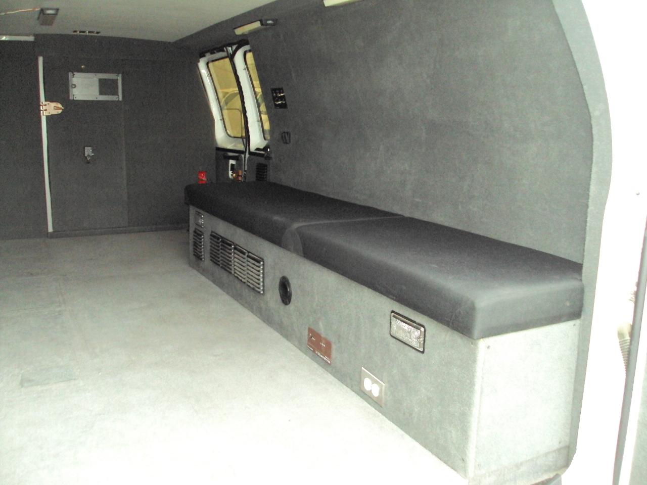 Ford Econoline Cargo Van E-350 Super 1999