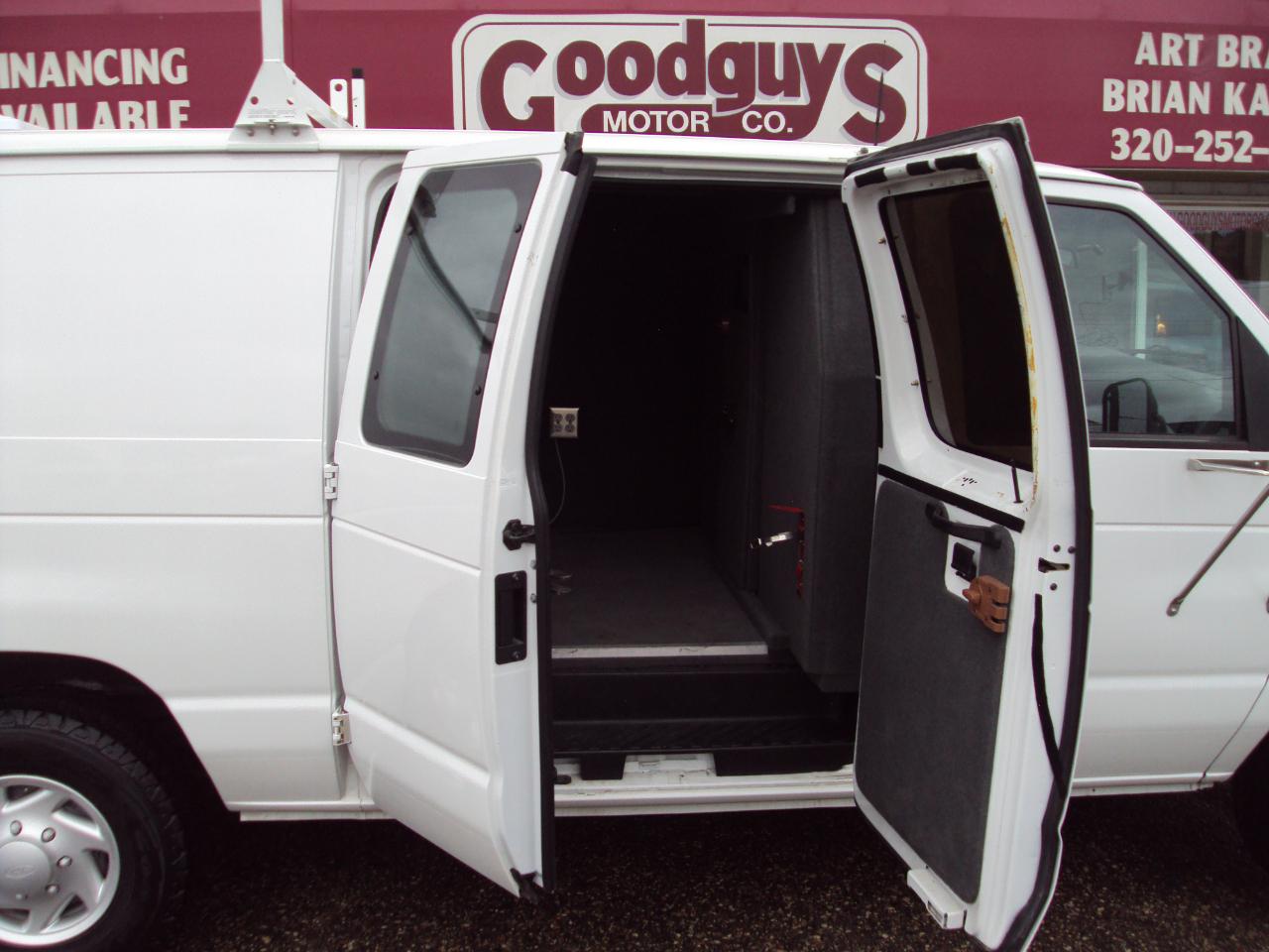 Ford Econoline Cargo Van E-350 Super 1999