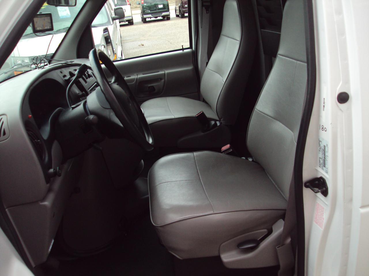 Ford Econoline Cargo Van E-350 Super 1999