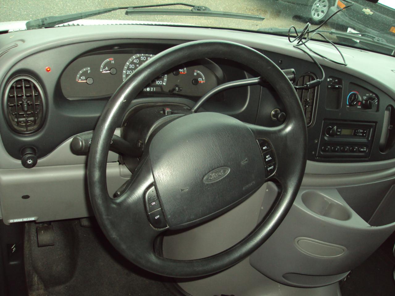 Ford Econoline Cargo Van E-350 Super 1999