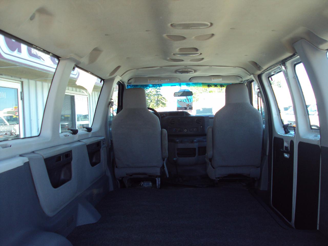 Ford Econoline Wagon  2012