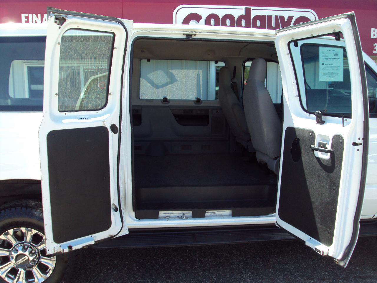 Ford Econoline Wagon  2012