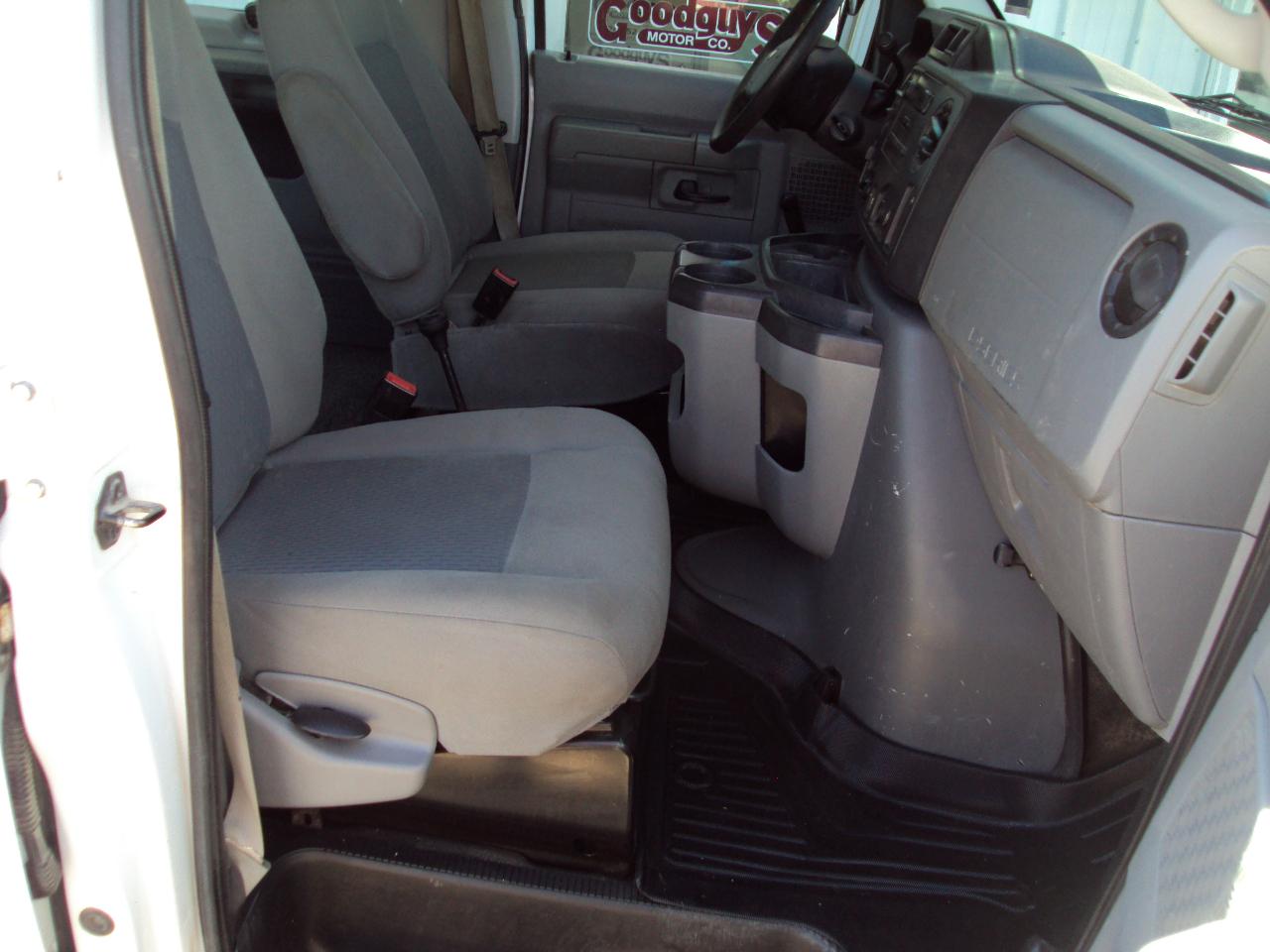 Ford Econoline Wagon  2012