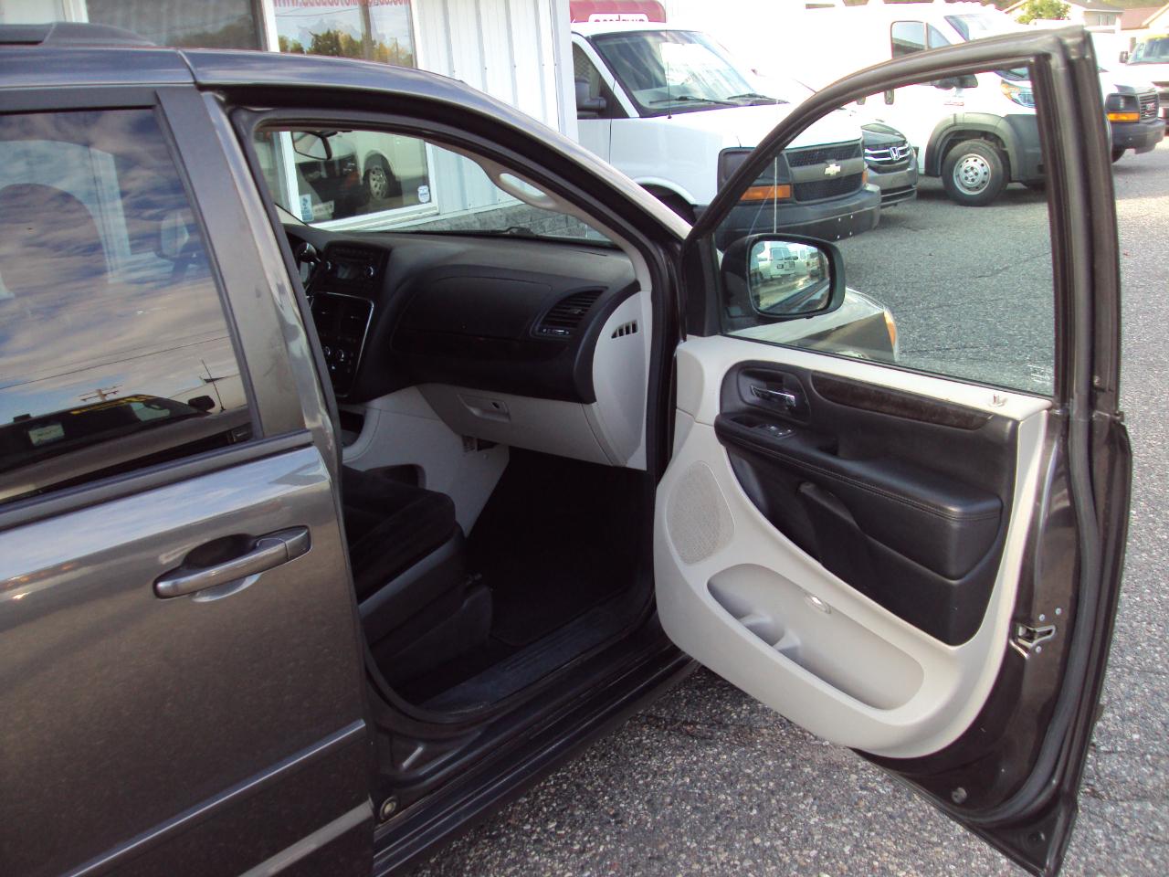 Dodge Grand Caravan 4dr Wgn SXT 2016