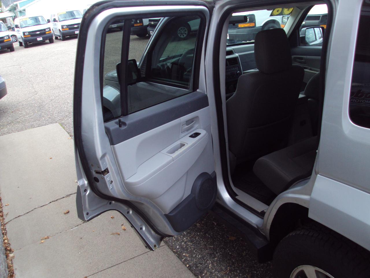 Jeep Liberty 4WD 4dr Sport 2008
