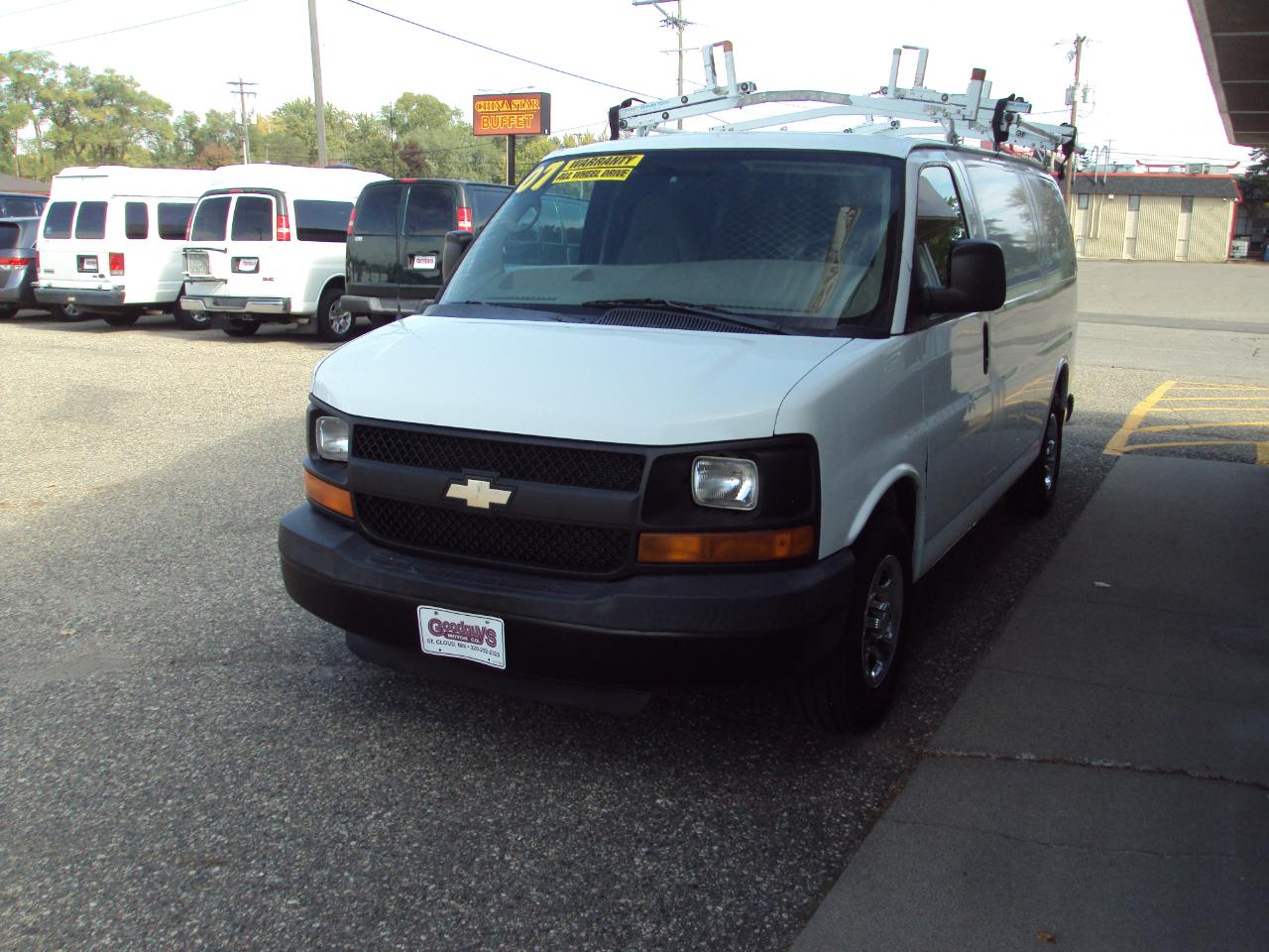 Chevrolet Express Cargo Van AWD 1500 135" 2007