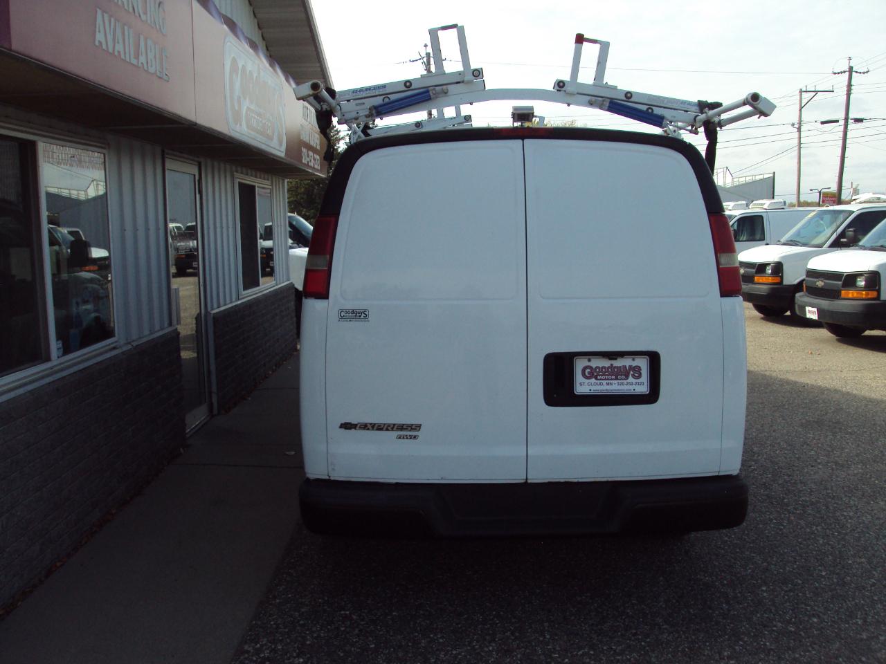 Chevrolet Express Cargo Van AWD 1500 135" 2007