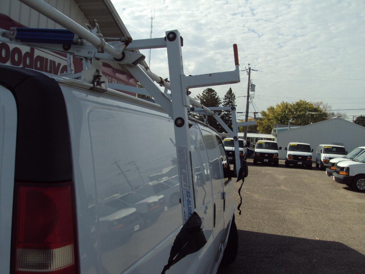 Chevrolet Express Cargo Van AWD 1500 135" 2007