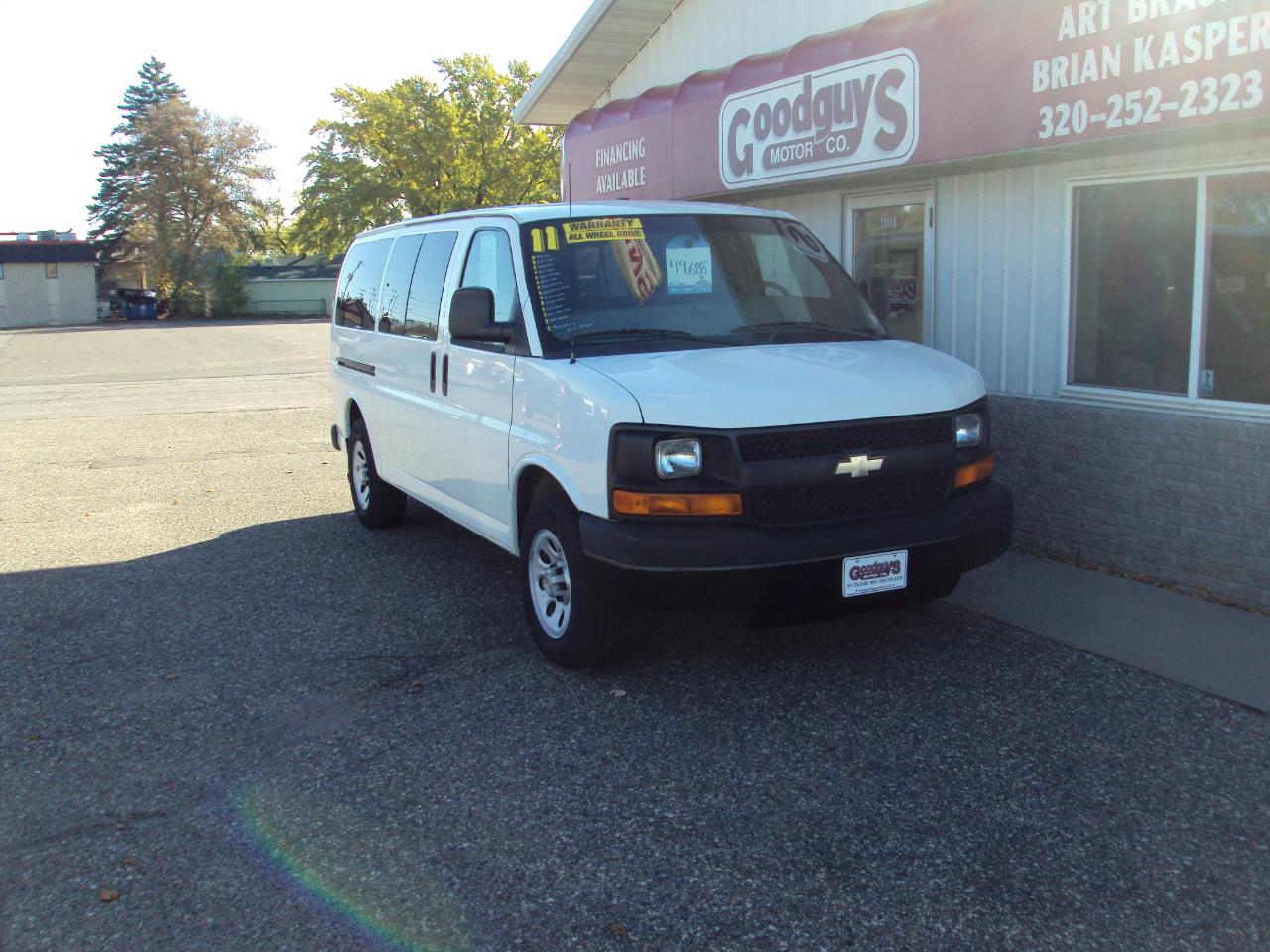 Chevrolet Express Passenger AWD 1500 135" 1LS 2011