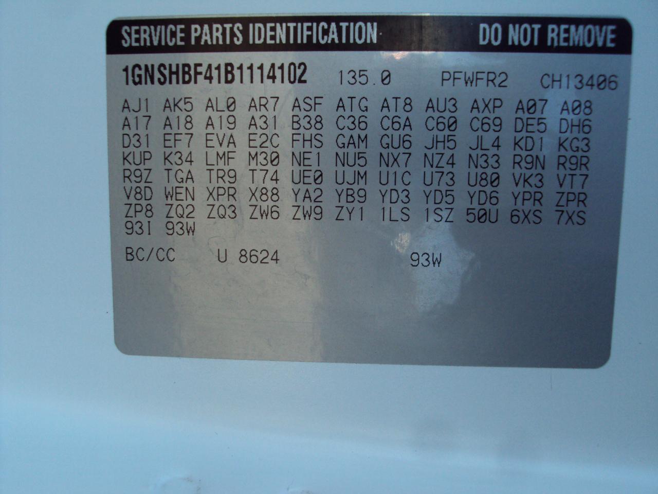 Chevrolet Express Passenger AWD 1500 135" 1LS 2011