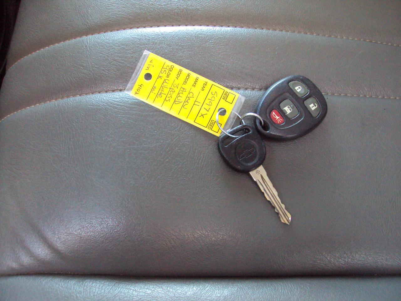 Chevrolet Express Passenger AWD 1500 135" 1LS 2011