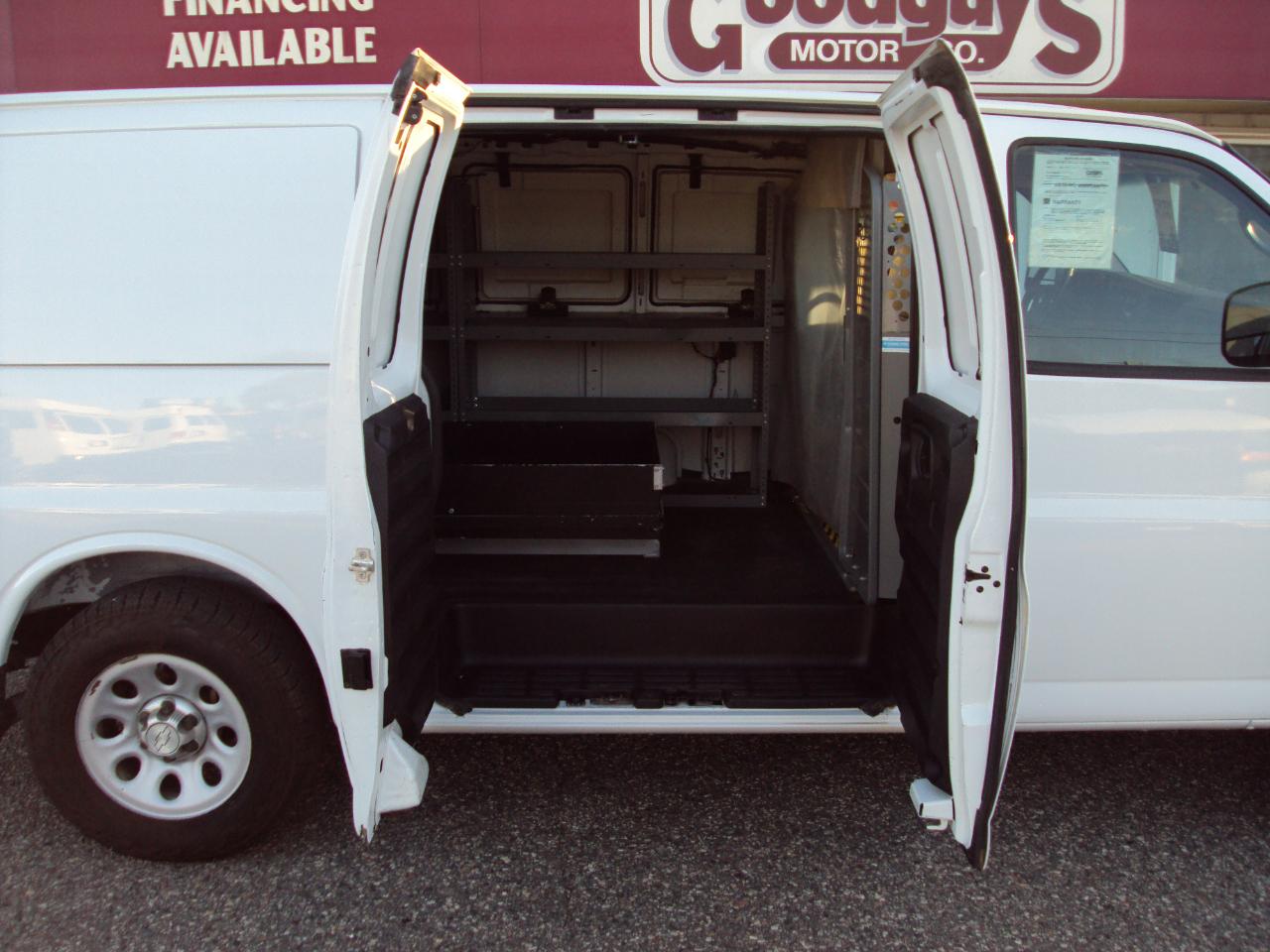 Chevrolet Express Cargo Van  2014