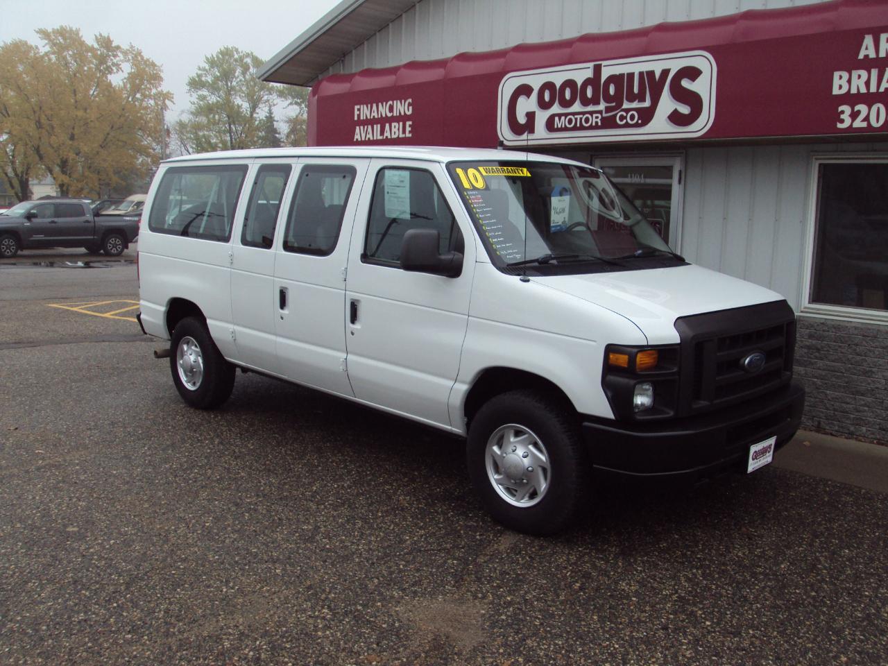 Ford Econoline Wagon  2010