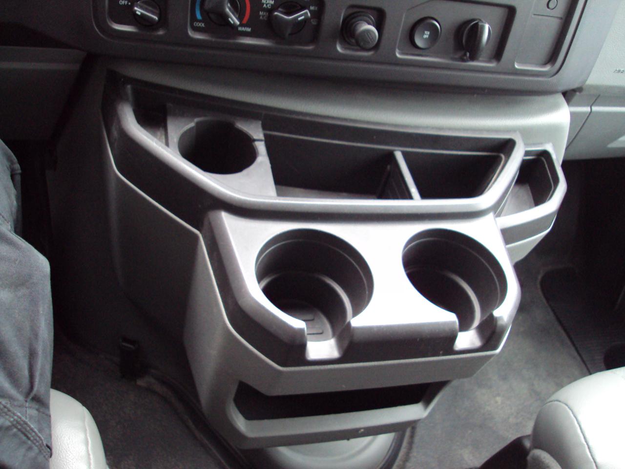 Ford Econoline Wagon  2010