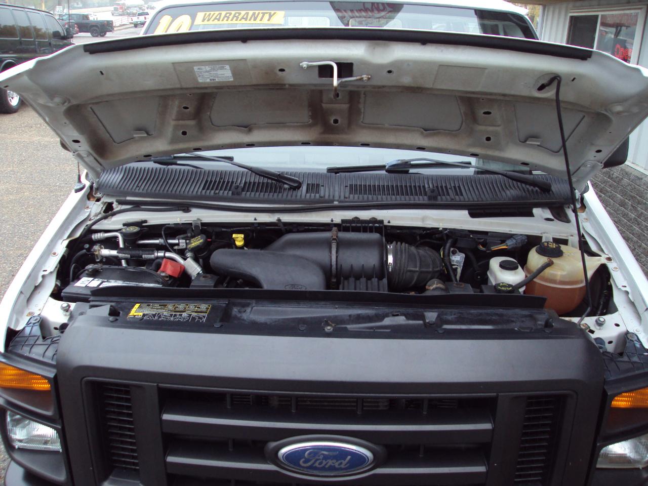 Ford Econoline Wagon  2010