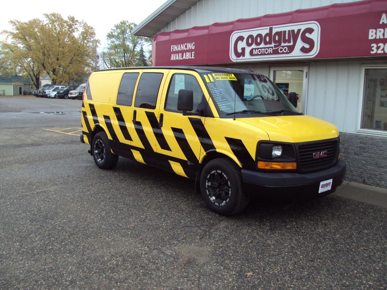GMC Savana Cargo Van AWD 1500 135" 2011
