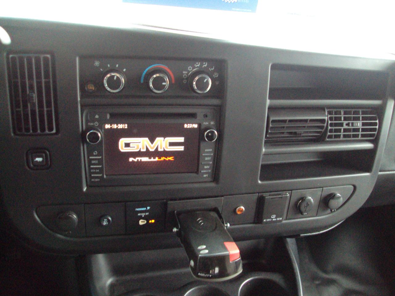 GMC Savana Cargo Van  2017