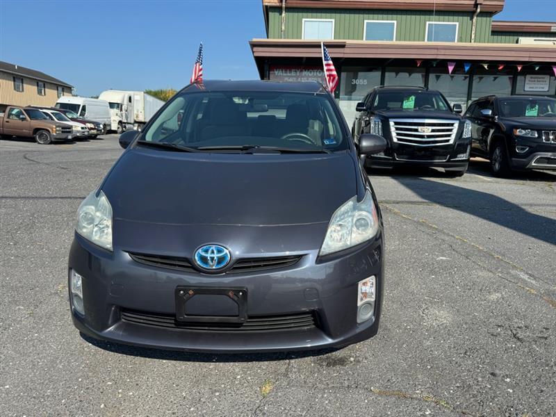 Toyota Prius photo 3