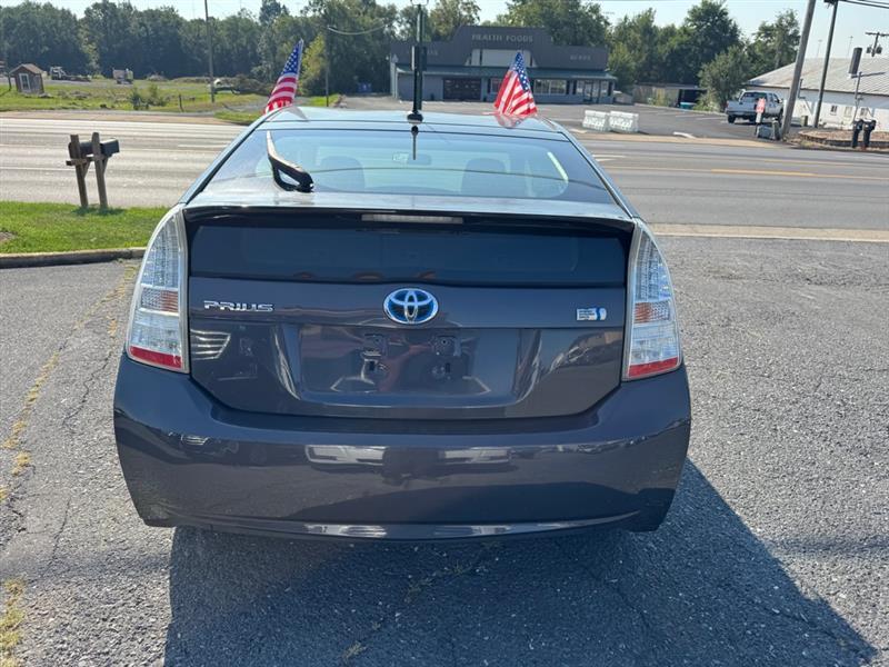 Toyota Prius photo 7