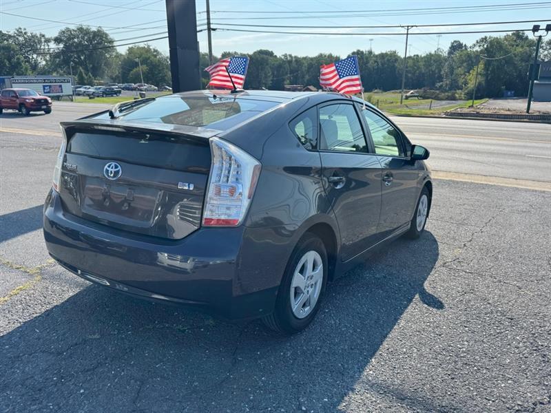 Toyota Prius photo 8