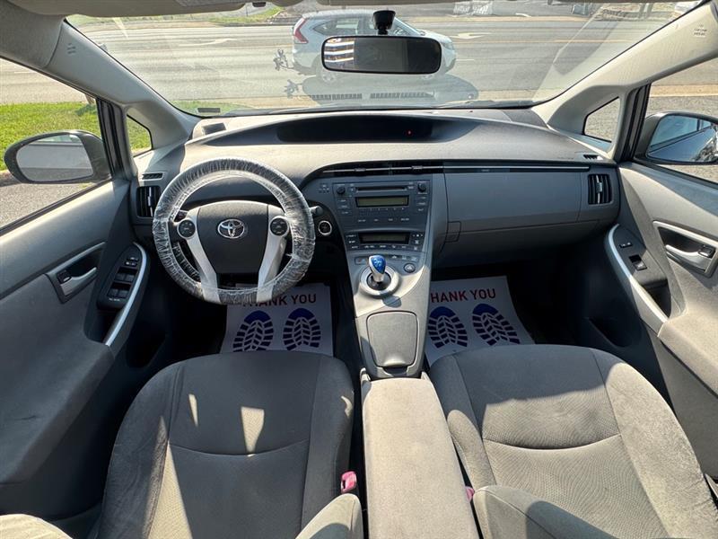 Toyota Prius photo 12