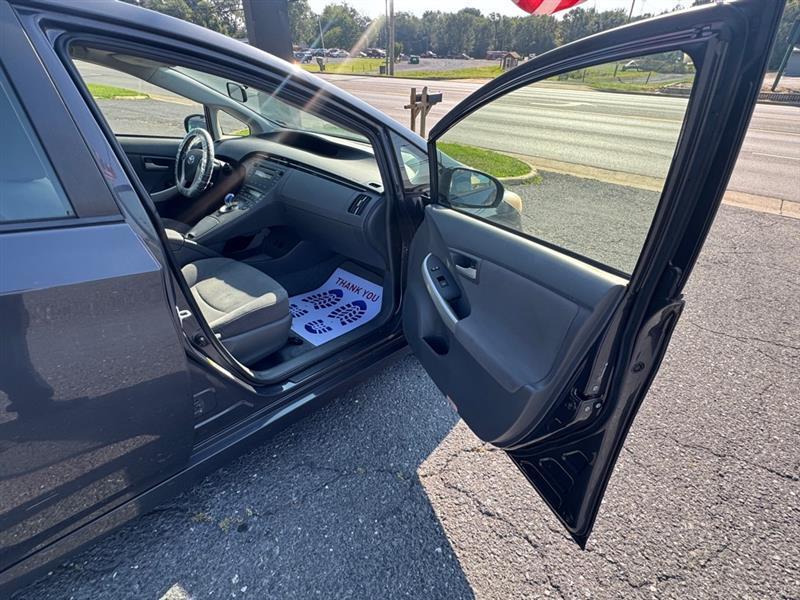 Toyota Prius photo 14