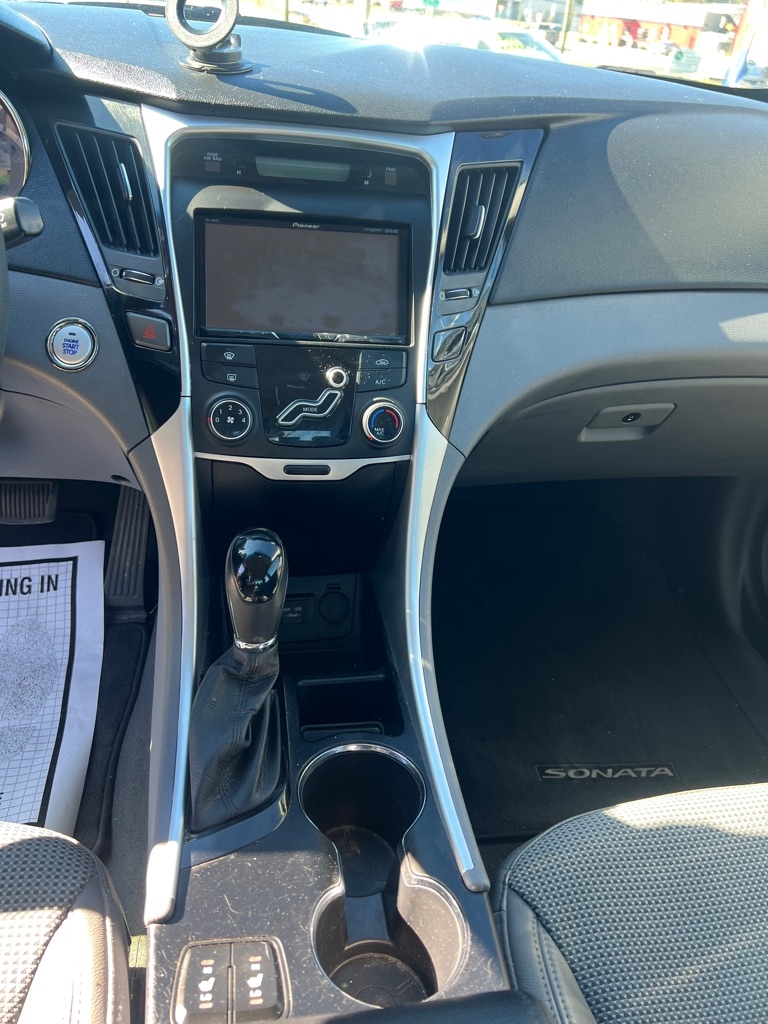 Hyundai Sonata  2013