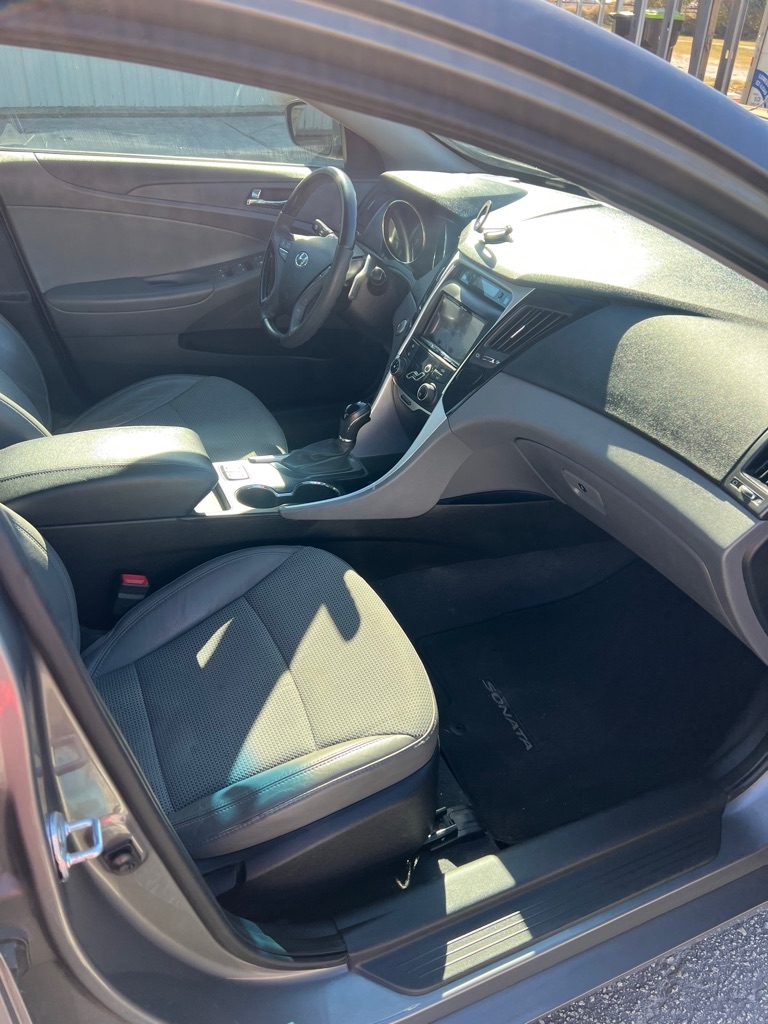 Hyundai Sonata  2013