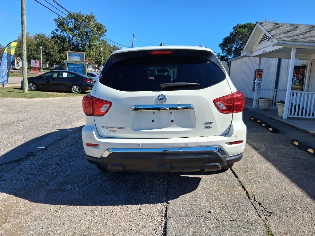 Nissan Pathfinder  2017