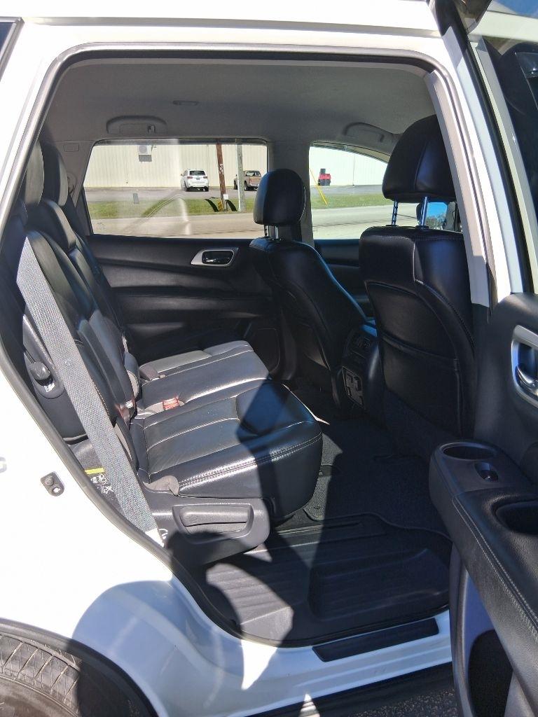 Nissan Pathfinder  2017