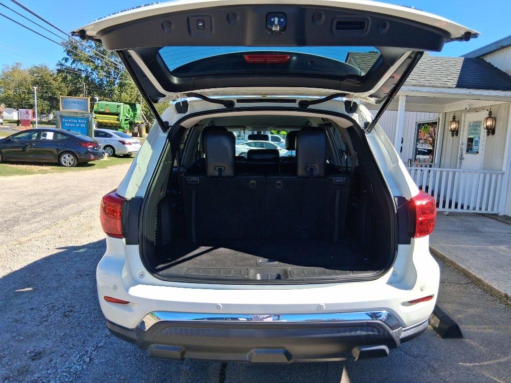 Nissan Pathfinder  2017
