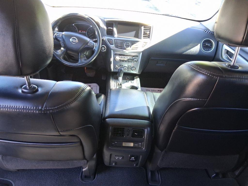 Nissan Pathfinder  2017
