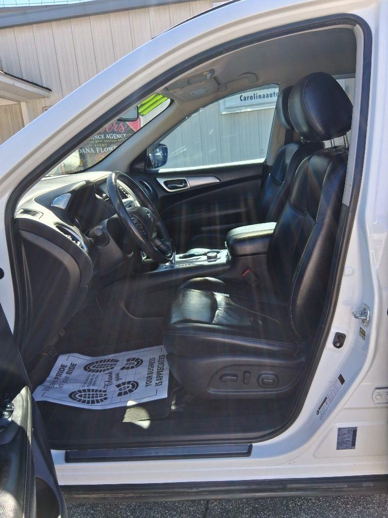 Nissan Pathfinder  2017