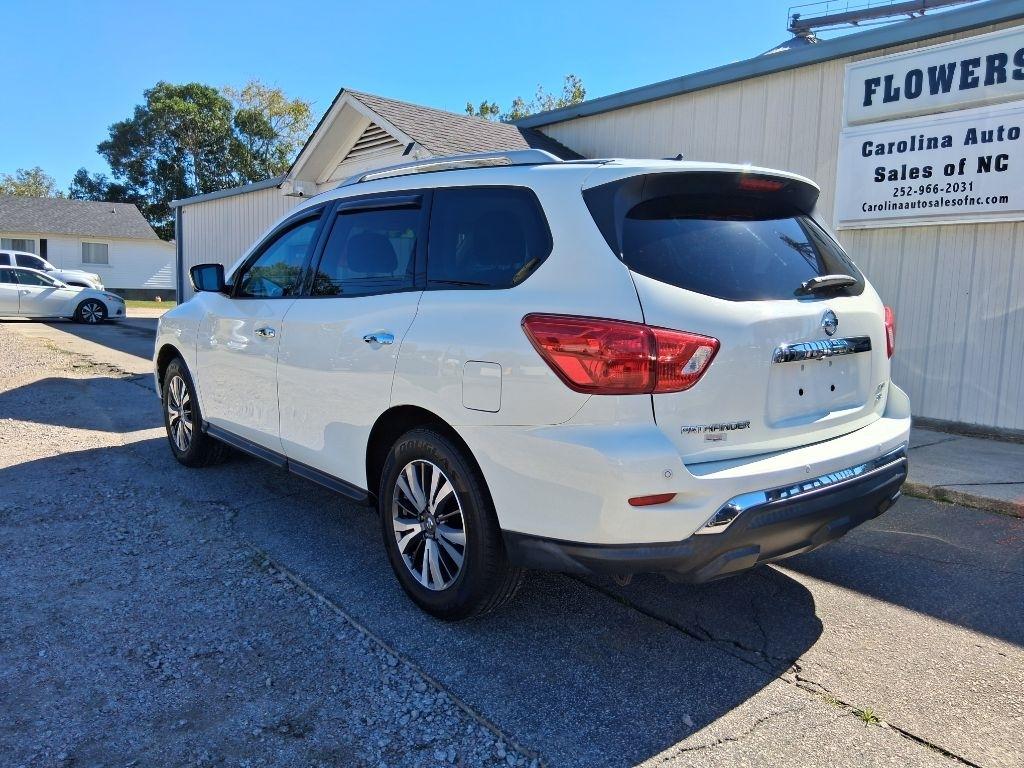 Nissan Pathfinder  2017