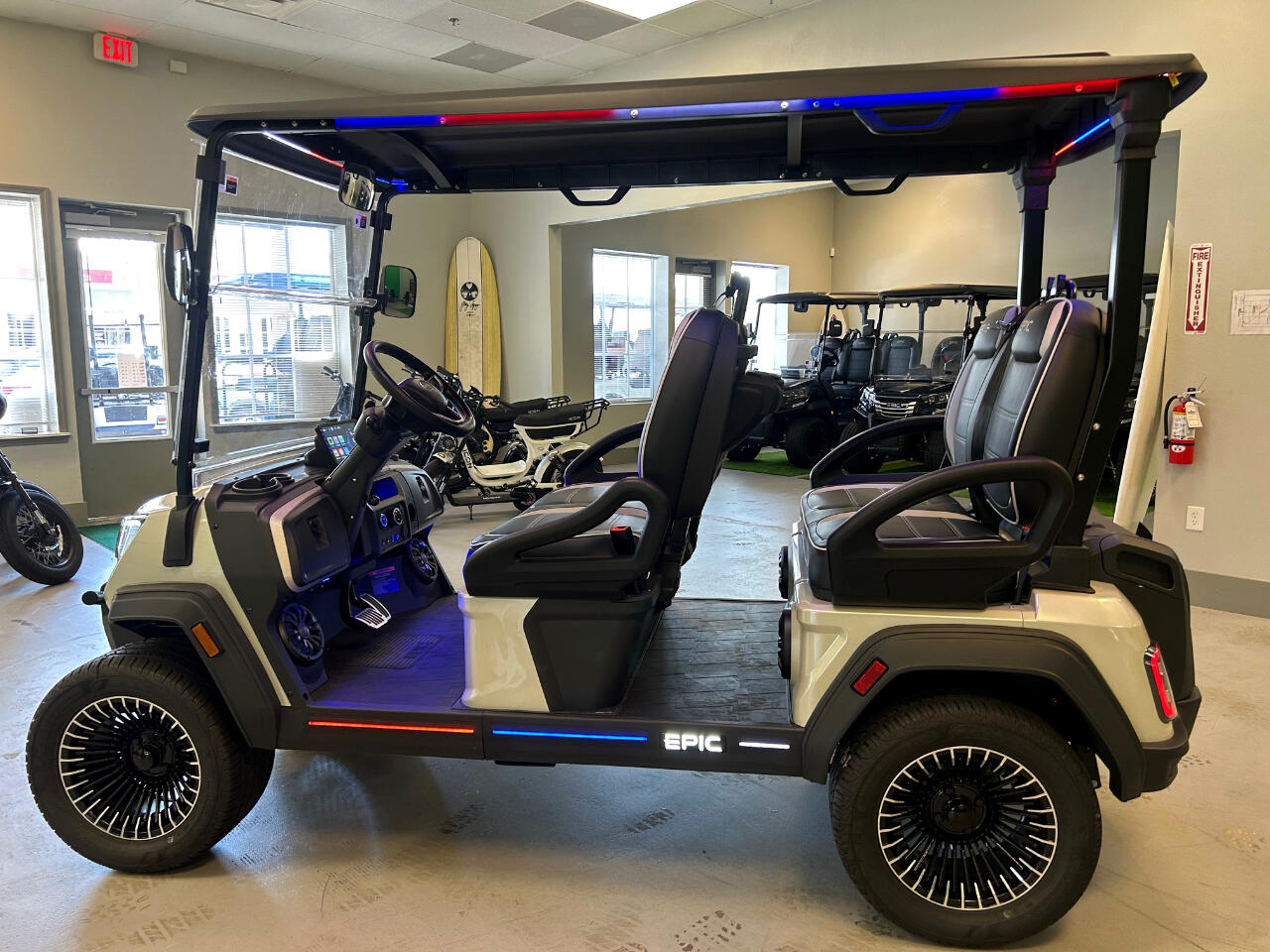 2025 Epic E40FX 