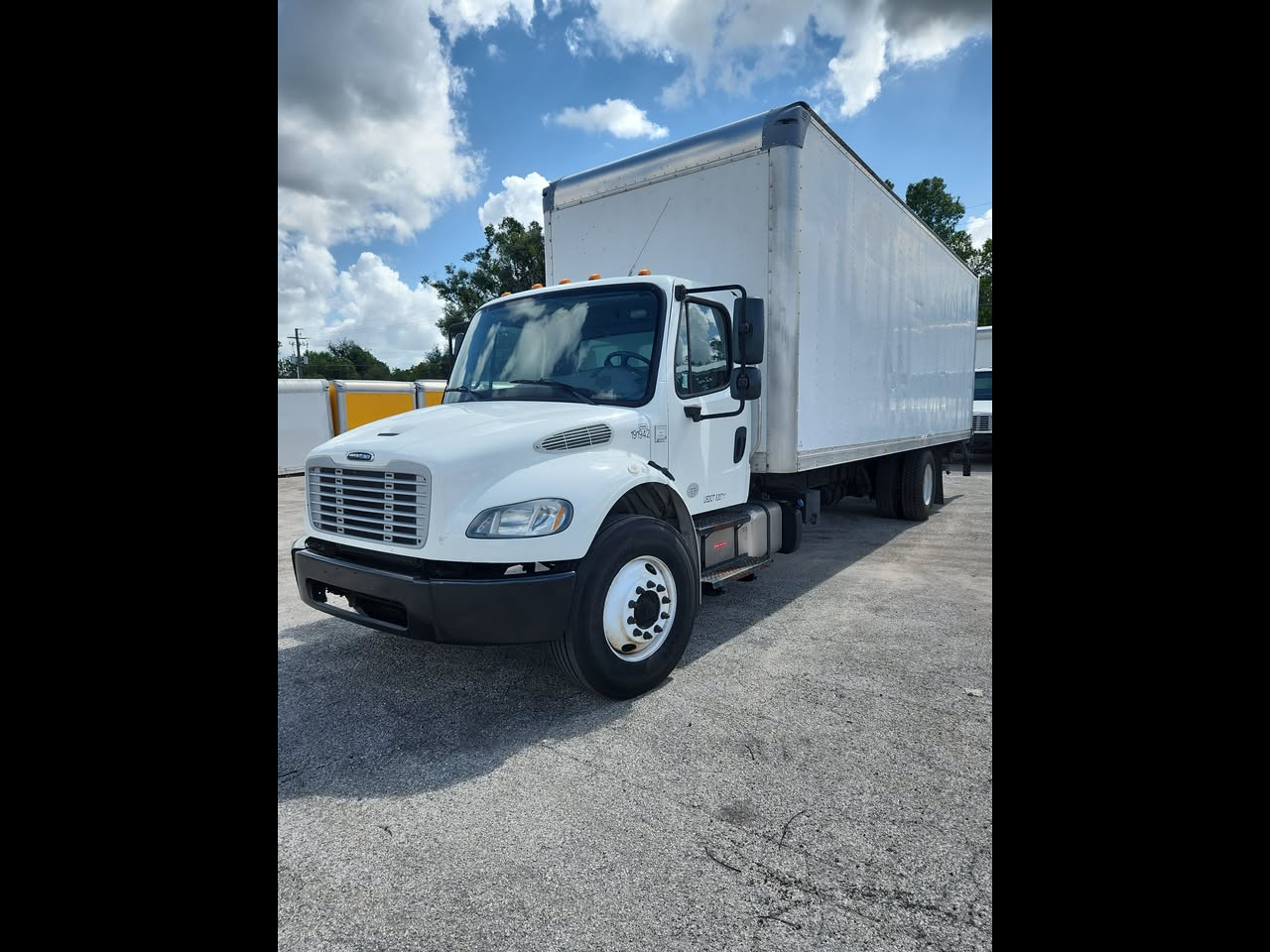 2018 Freightliner M2 106 