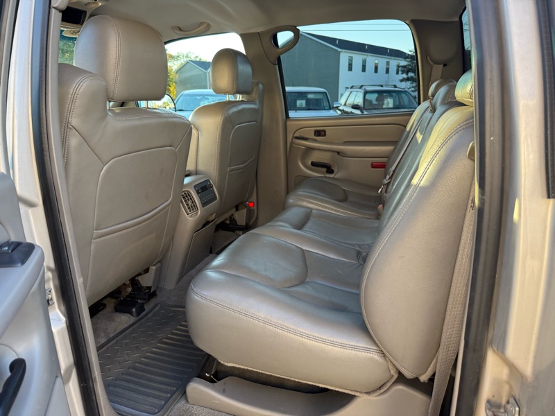 GMC Sierra 2500HD Work Truck Crew Cab Long Bed 4WD 2004