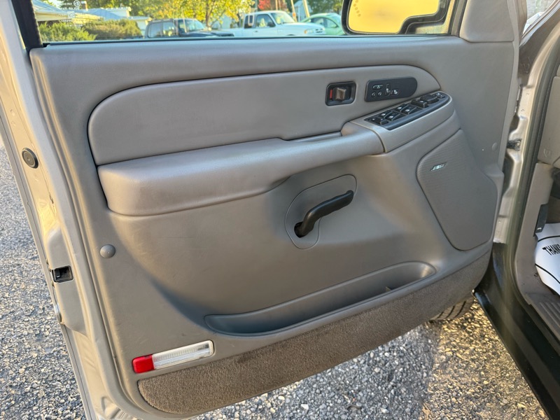 GMC Sierra 2500HD Work Truck Crew Cab Long Bed 4WD 2004