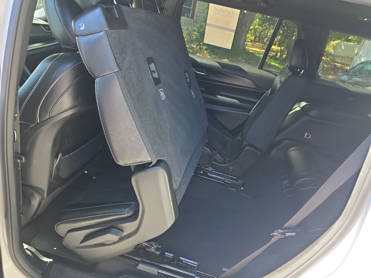 Jeep Grand Cherokee L Laredo 4WD 2024