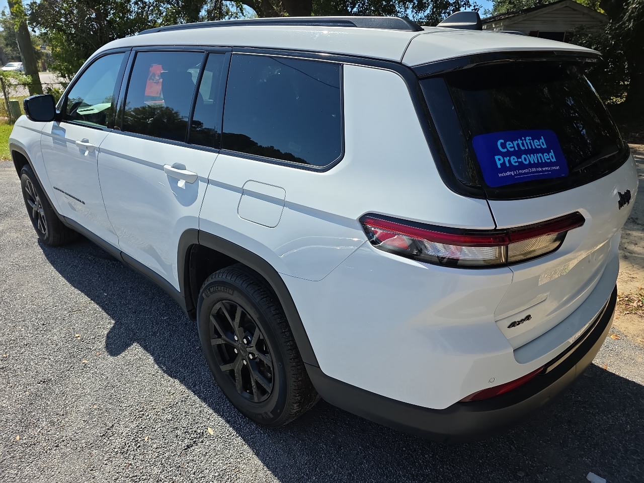 Jeep Grand Cherokee L Laredo 4WD 2024