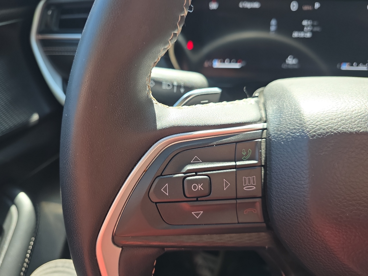 Jeep Grand Cherokee L Laredo 4WD 2024