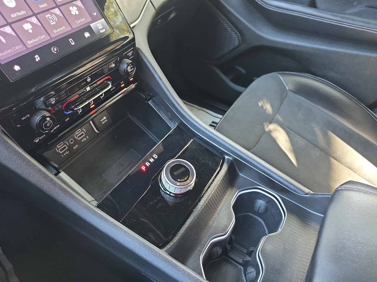 Jeep Grand Cherokee L Laredo 4WD 2024