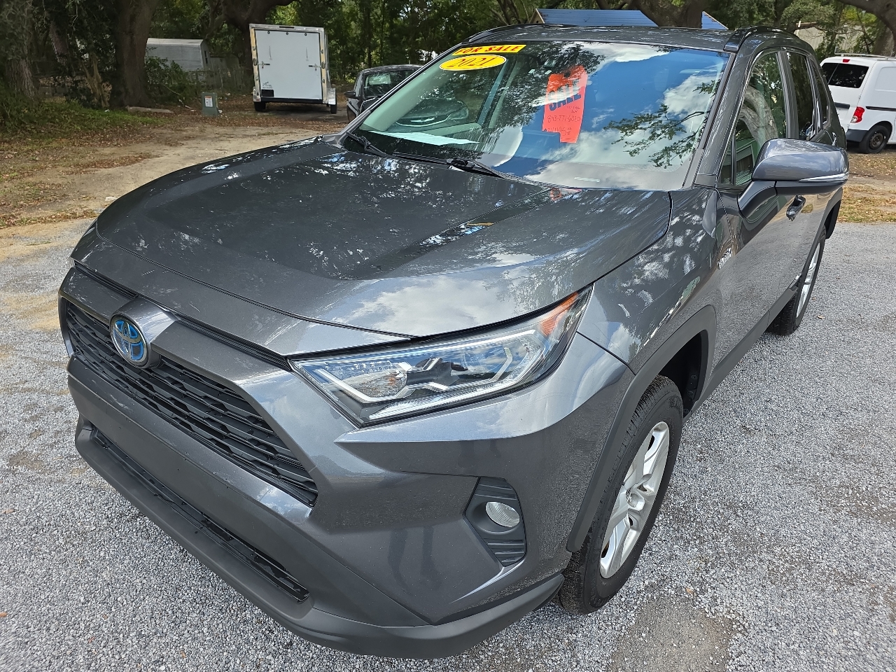 Toyota RAV4 Hybrid XLE 2021