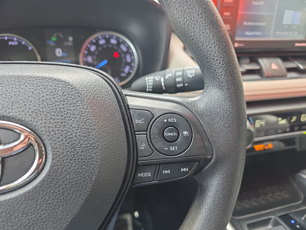 Toyota RAV4 Hybrid XLE 2021