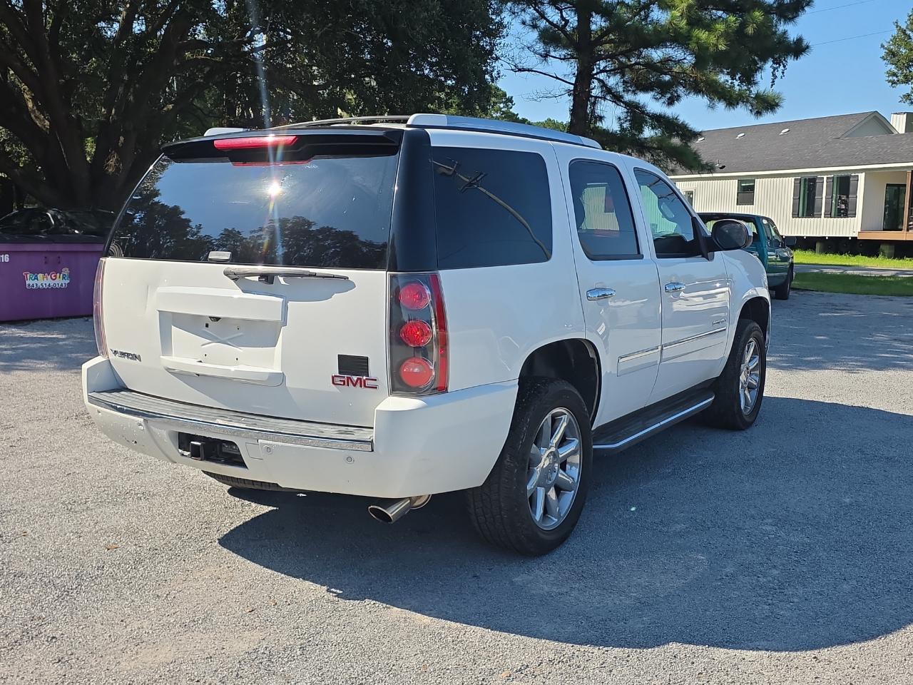 GMC Yukon Denali 4WD 2014