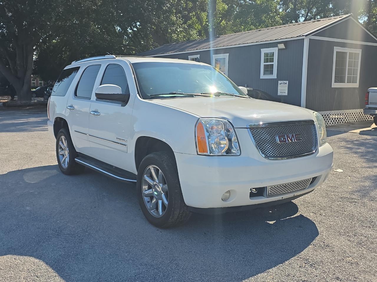 GMC Yukon Denali 4WD 2014